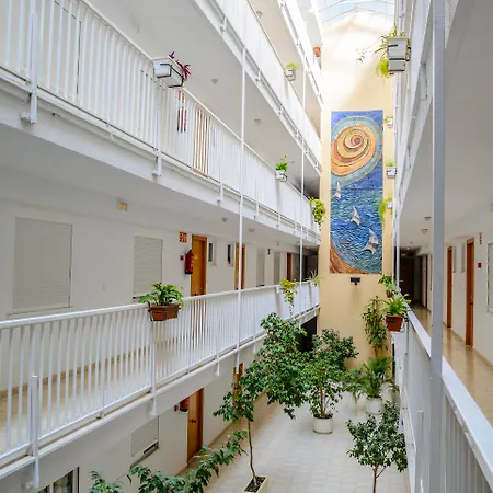 Avenida Apartahotel