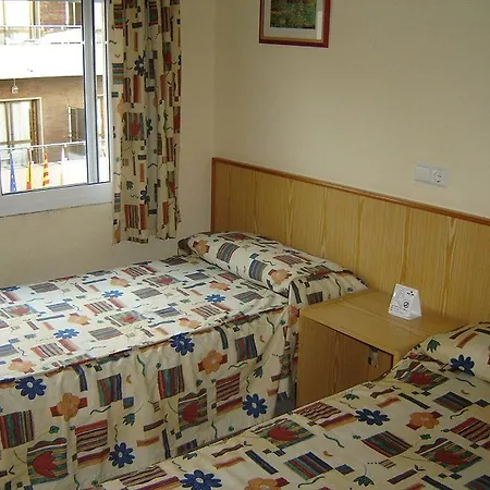 Avenida Apartahotel 2*