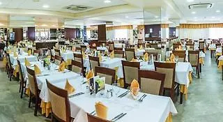 Avenida Apartahotel
