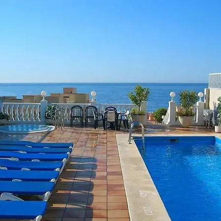 Apartahotel Avenida 2*