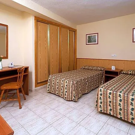 Avenida 3* בנידורם