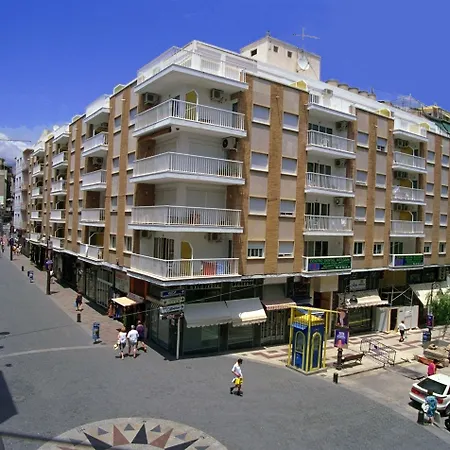 Avenida 3* בנידורם