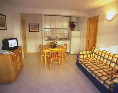 Avenida Apartahotel 3*