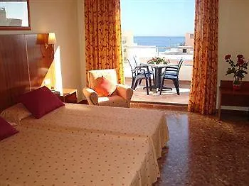 Avenida Aparthotel 3*